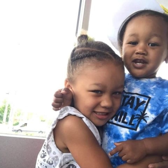 Meet your Posher, Pamela - Picture 1 of 1